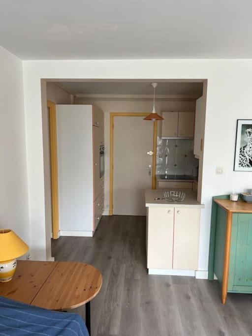 Bel Appartement De Bord De Mer Avec Veranda Roscoff Esterno foto